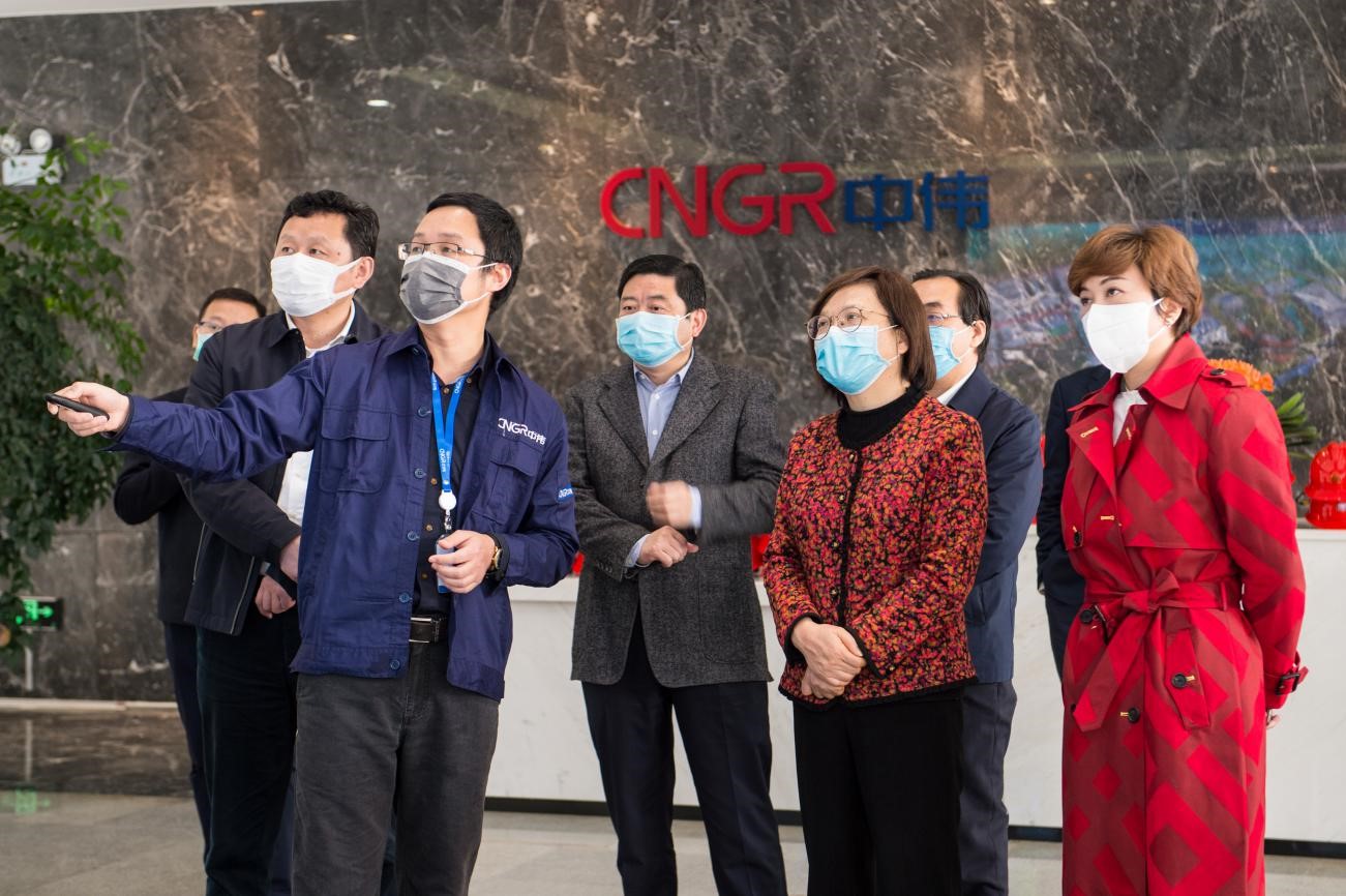 湖南省委常委、常務副省長謝建輝赴中偉視察復工復產工作