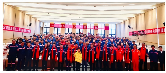  蹄疾步穩 馬躍新程｜中偉全球各產業基地舉行2025年度表彰大會