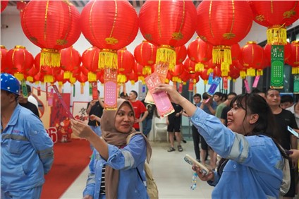  歡慶元宵 同心共融 | 中偉全球各產業基地開展元宵“游園會”